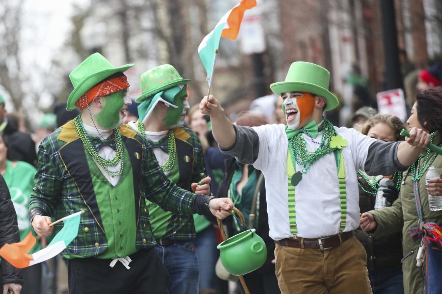 People+celebrate+at+the+118th+St.+Patricks+Day+parade+on+March+17%2C+2019.